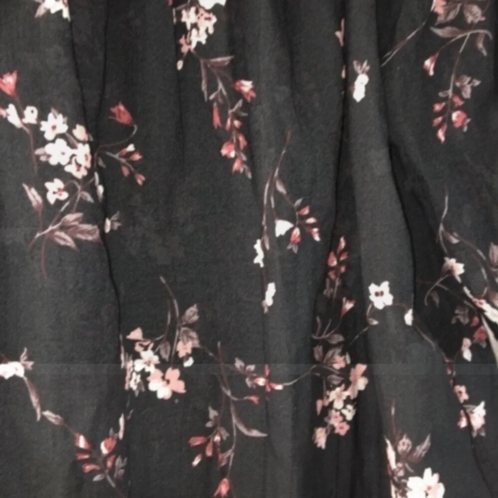 FRNCH Black Floral Off The Shoulder Tie Sleeve Blouse - Picture 3 of 4